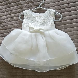 White Lace dress 3-6 month old